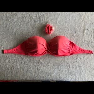 🌴Victoria’s Secret Bandeau Swim Top 34DD